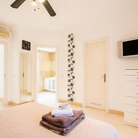 Townhouse In El Duque Адехе