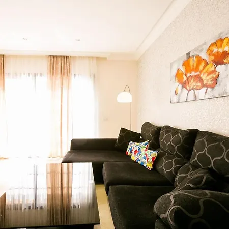 Townhouse In El Duque Дом отдыха